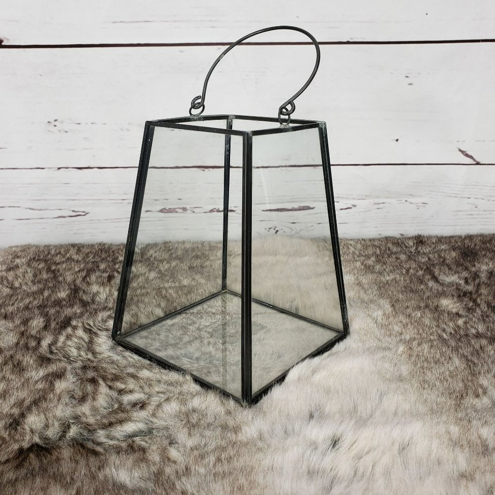 Geometric Black Metal Hanging Dรฉcor Lanternโ